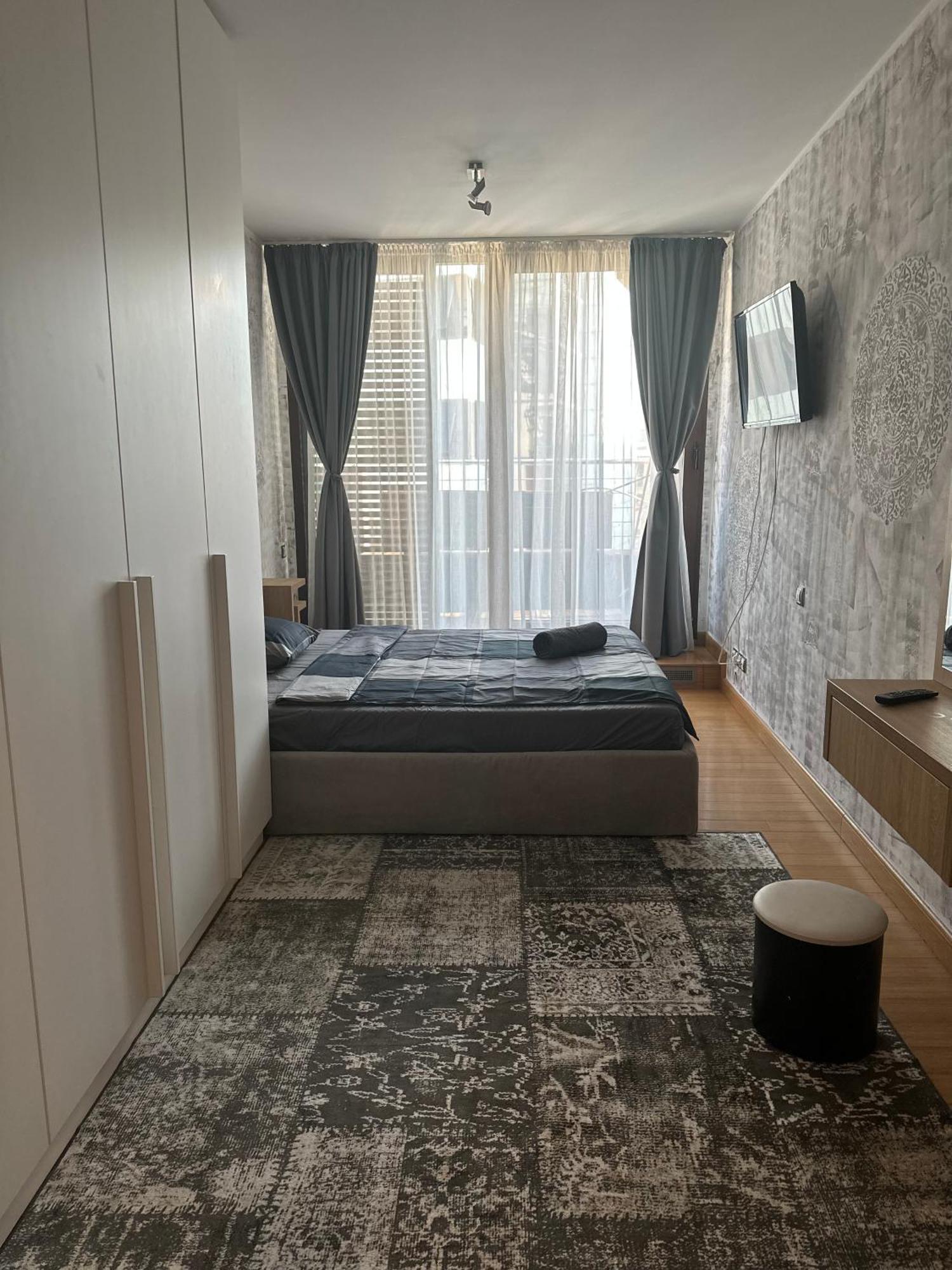 Silver Paradise Sofia